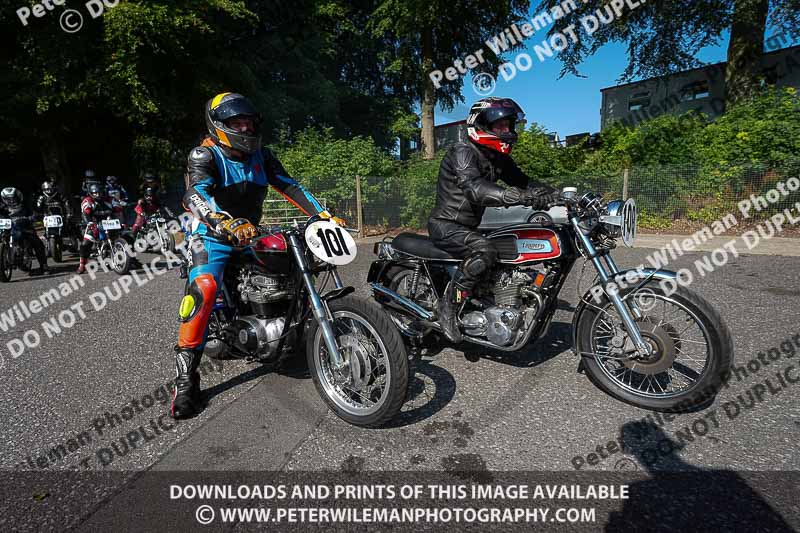 cadwell park;cadwell park photographs;cadwell trackday photographs;enduro digital images;event digital images;eventdigitalimages;peter wileman photography;racing digital images;trackday digital images;trackday photos